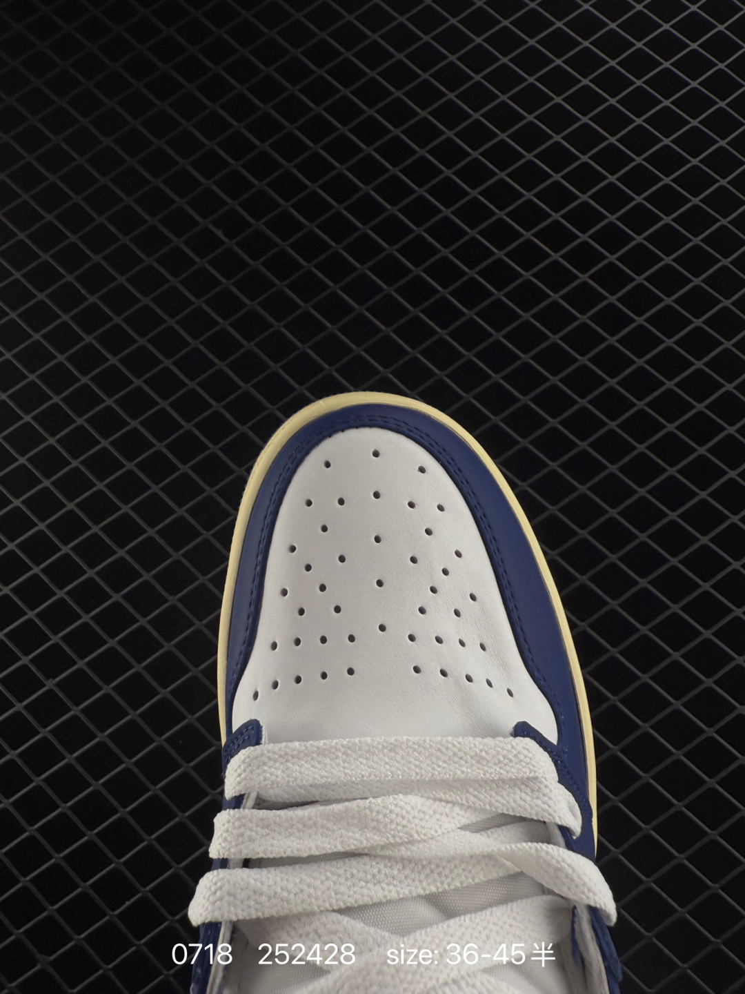 Nike Air Jordan 1 Retro High OG”Black/White“